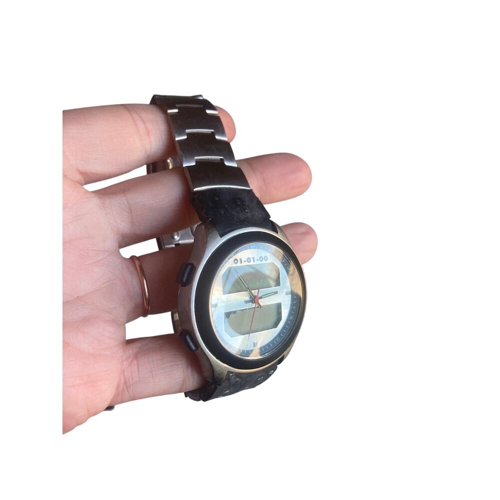 2000 New Year Watch New in box